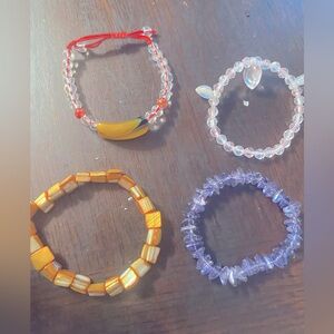 Mixed lot of bracelets